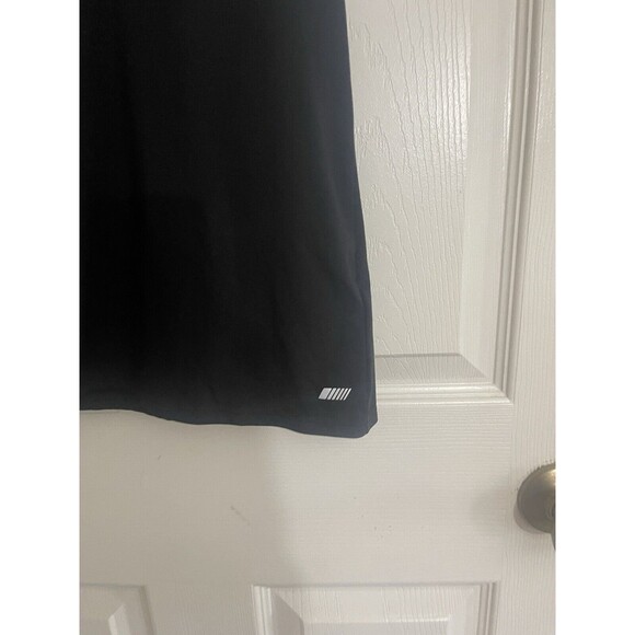 Amazon Essentials Women's Tech Stretch Racerback Tank Top Black Medium - Picture 3 of 7
